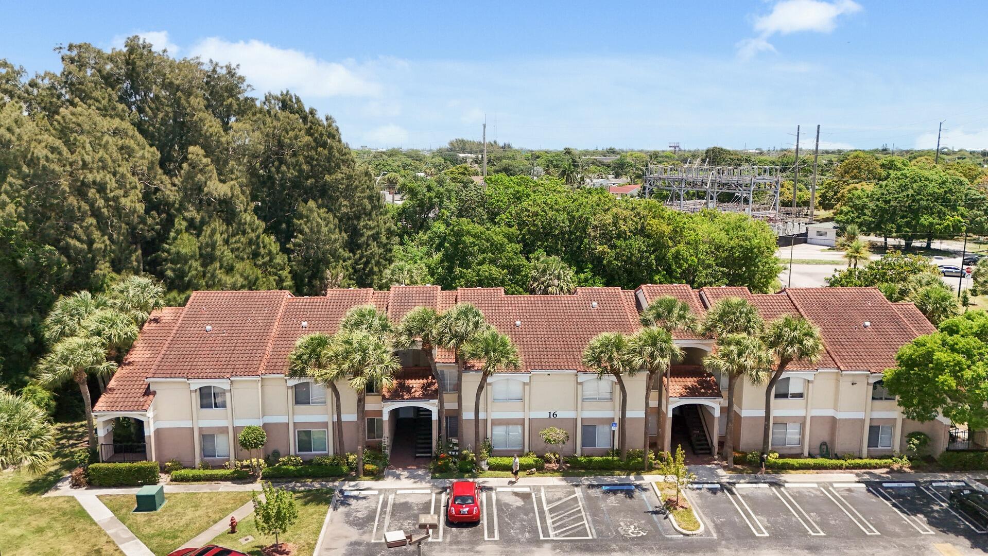 815 W Boynton Beach Boulevard 16-103