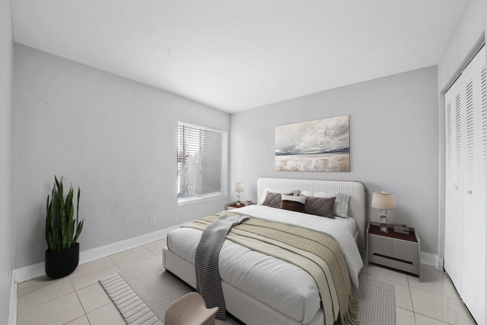 815 W Boynton Beach Boulevard 16-103