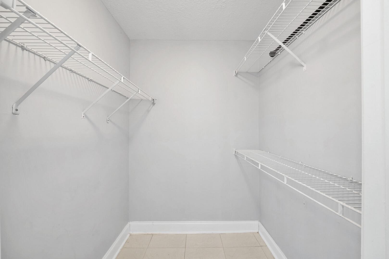 815 W Boynton Beach Boulevard 16-103