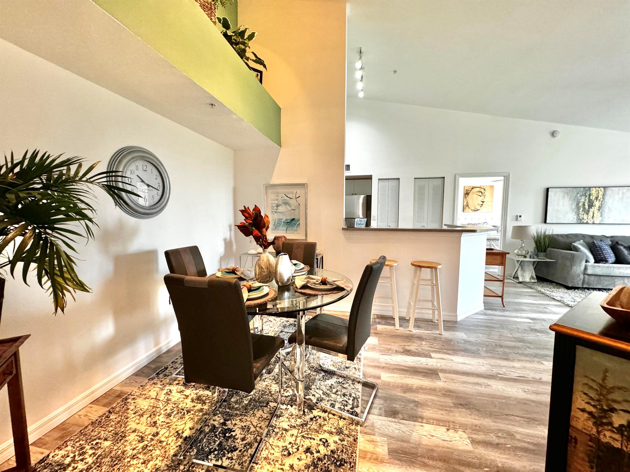 1119 Villa Circle