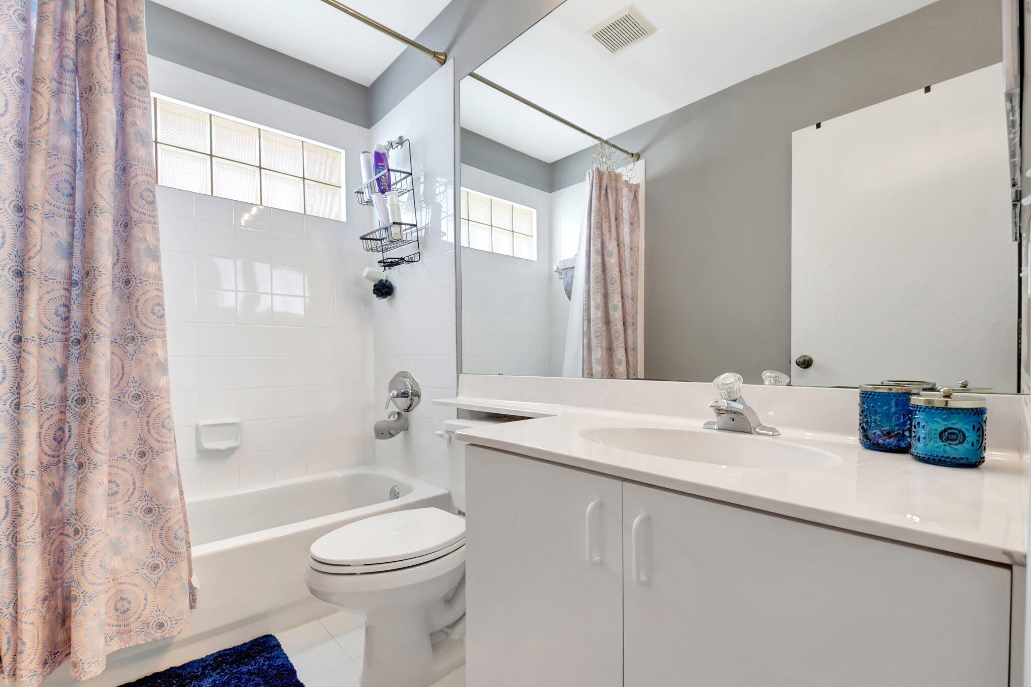 7989 Lakewood Cove Court, Lake Worth