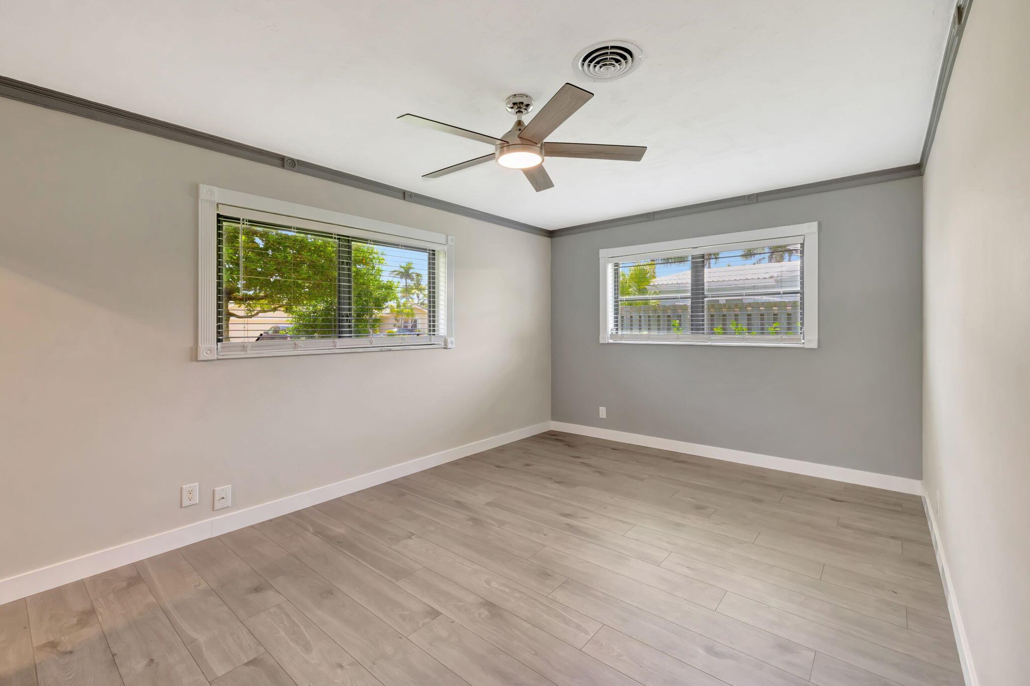 1233 SE 12th Terrace