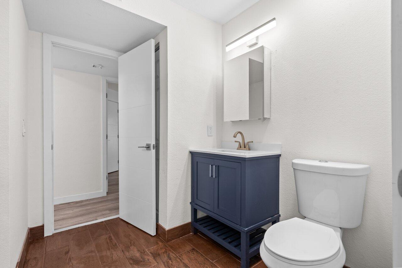 1825 Palm Cove Boulevard 7-307