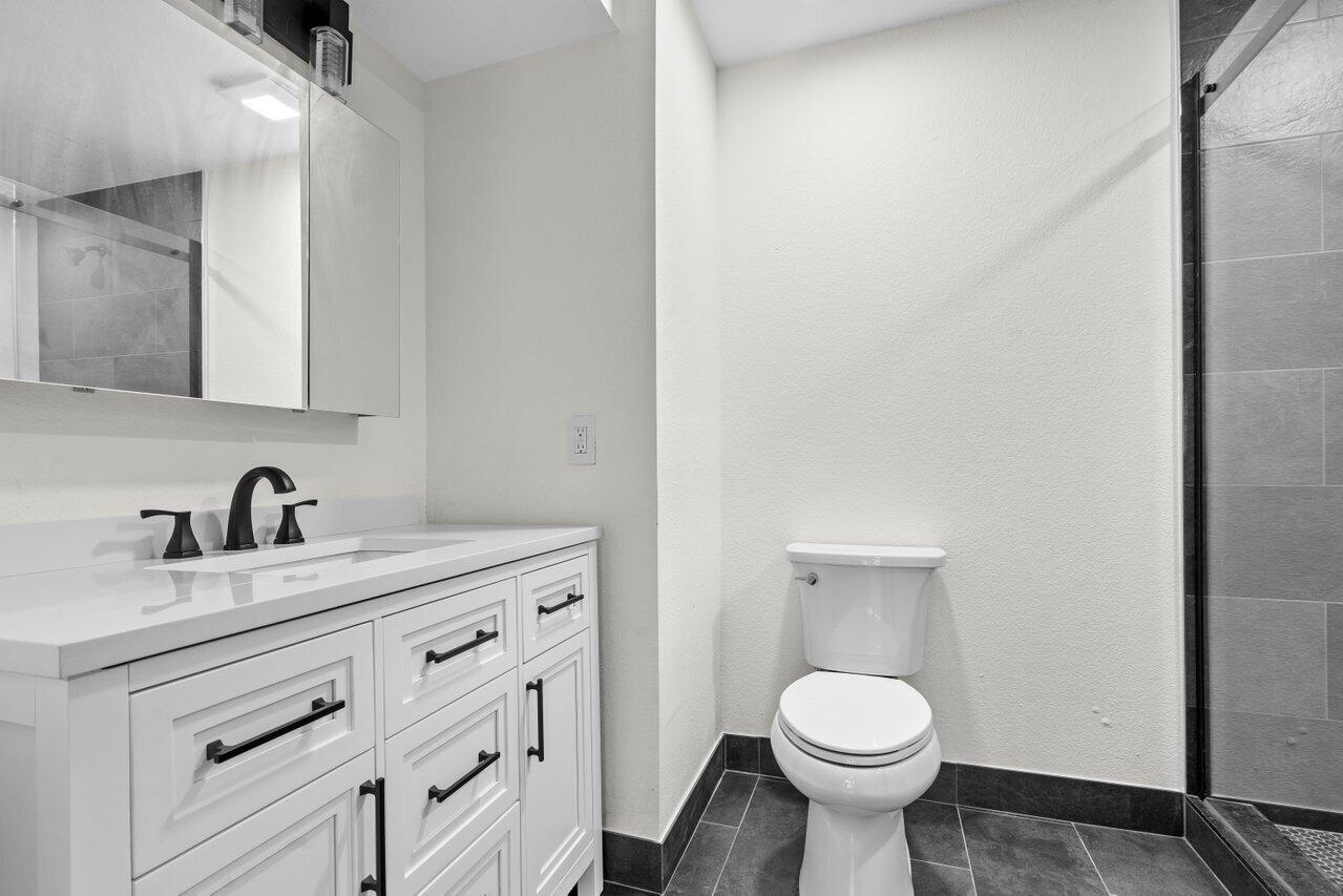 1825 Palm Cove Boulevard 7-307