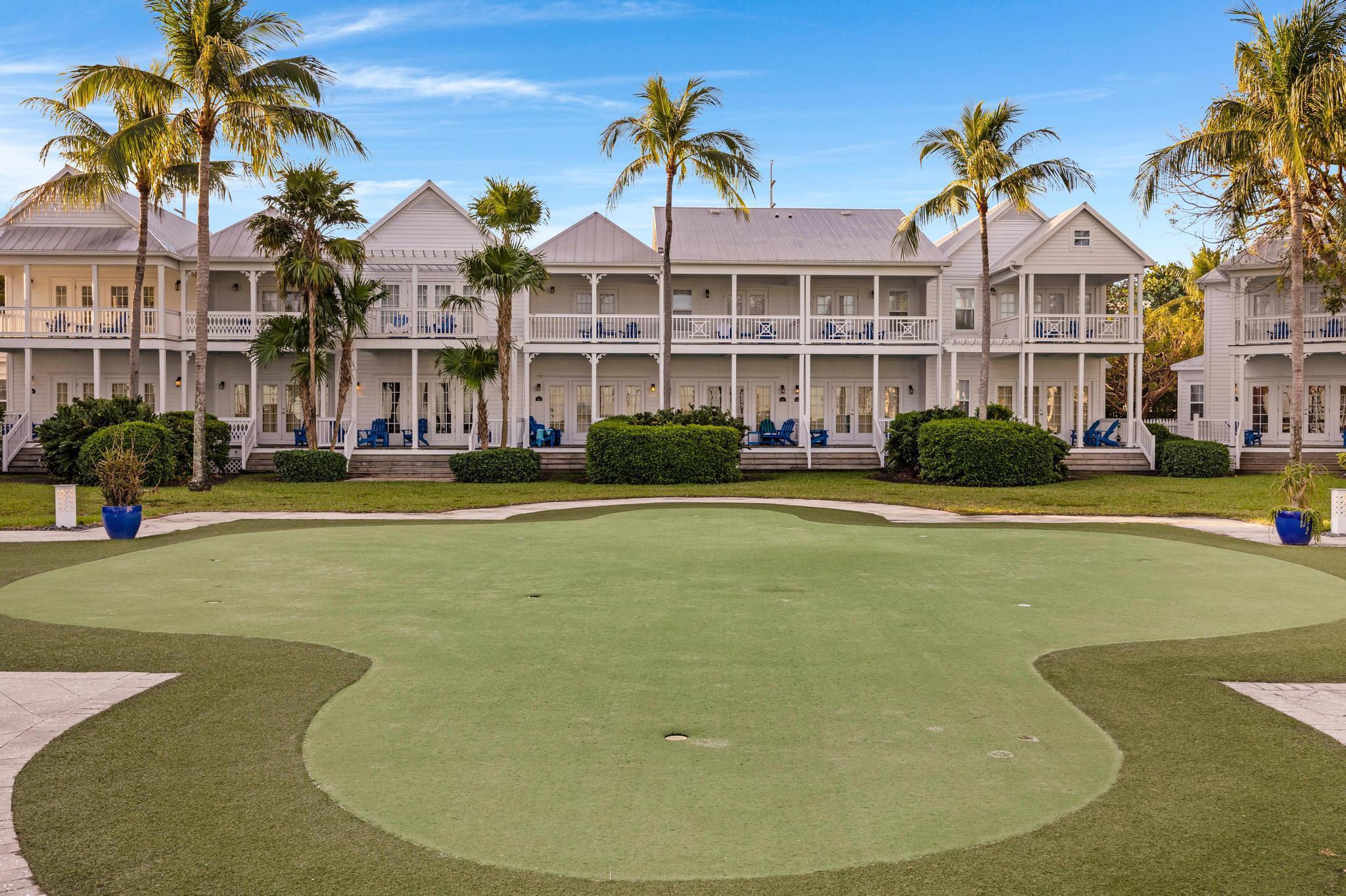 2600 Overseas Highway 37