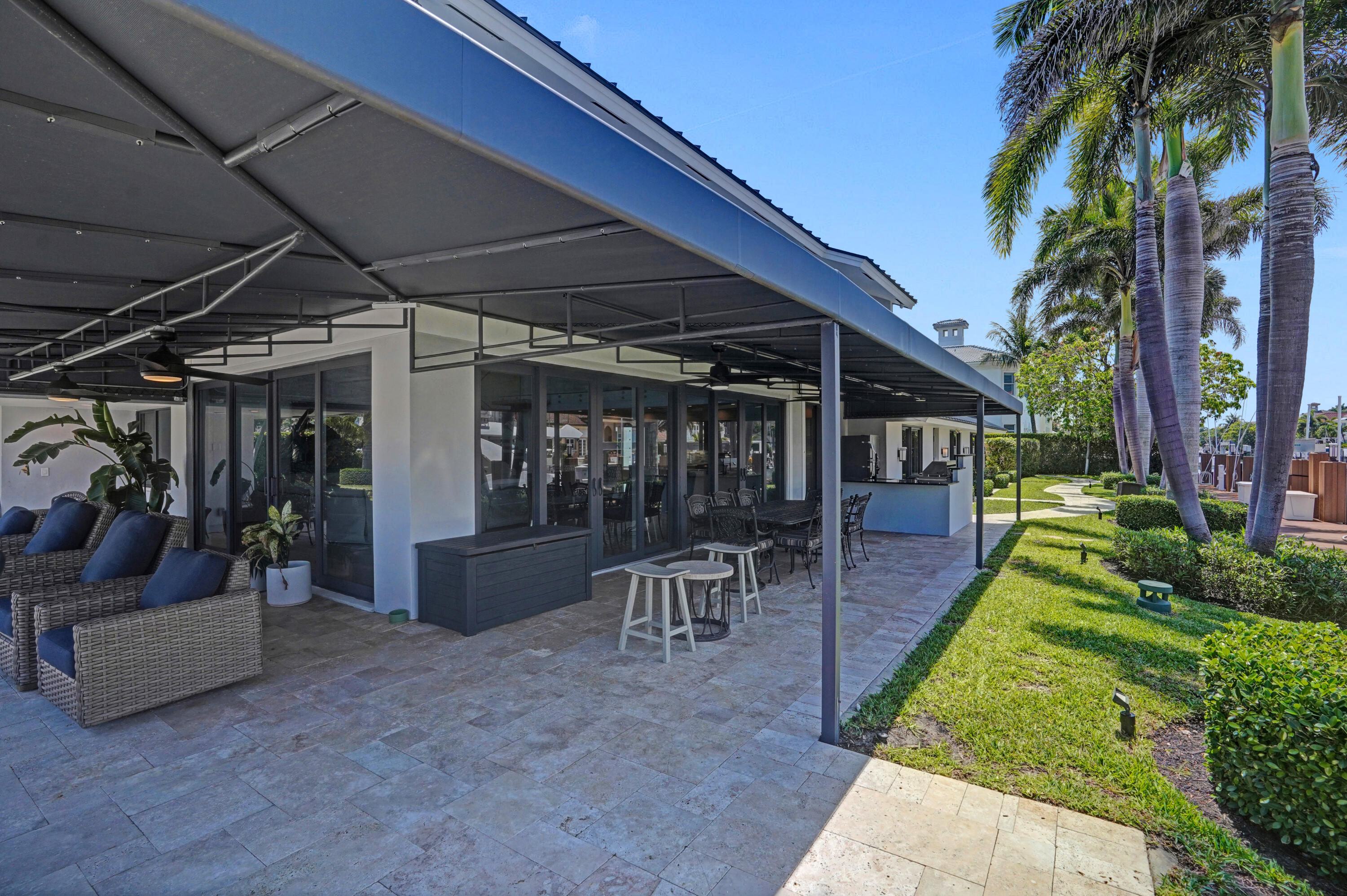 961 Iris Drive