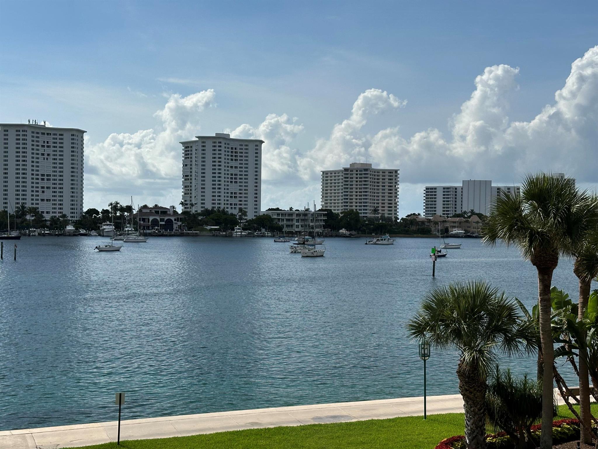 140 SE 5th Avenue 350