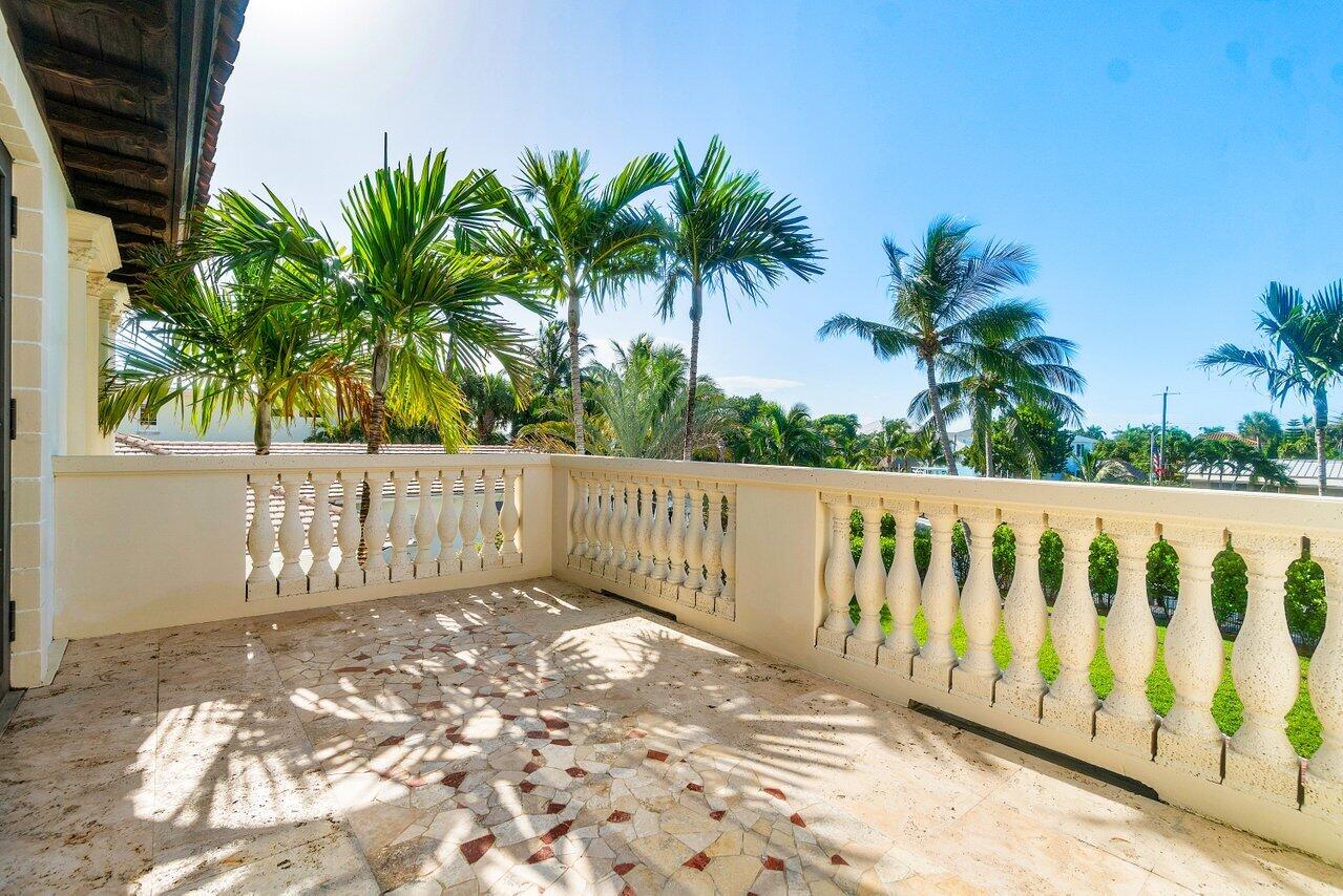 25 Harbor Drive