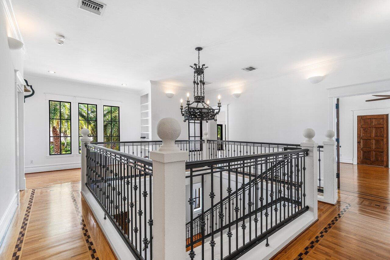 25 Harbor Drive
