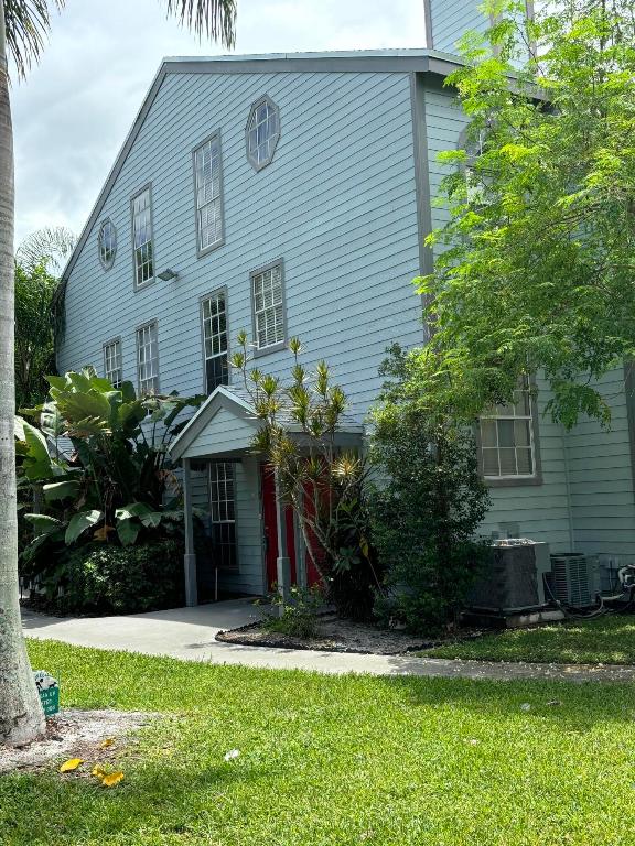 5063 Heatherhill Lane 30, Boca Raton Unit: 30