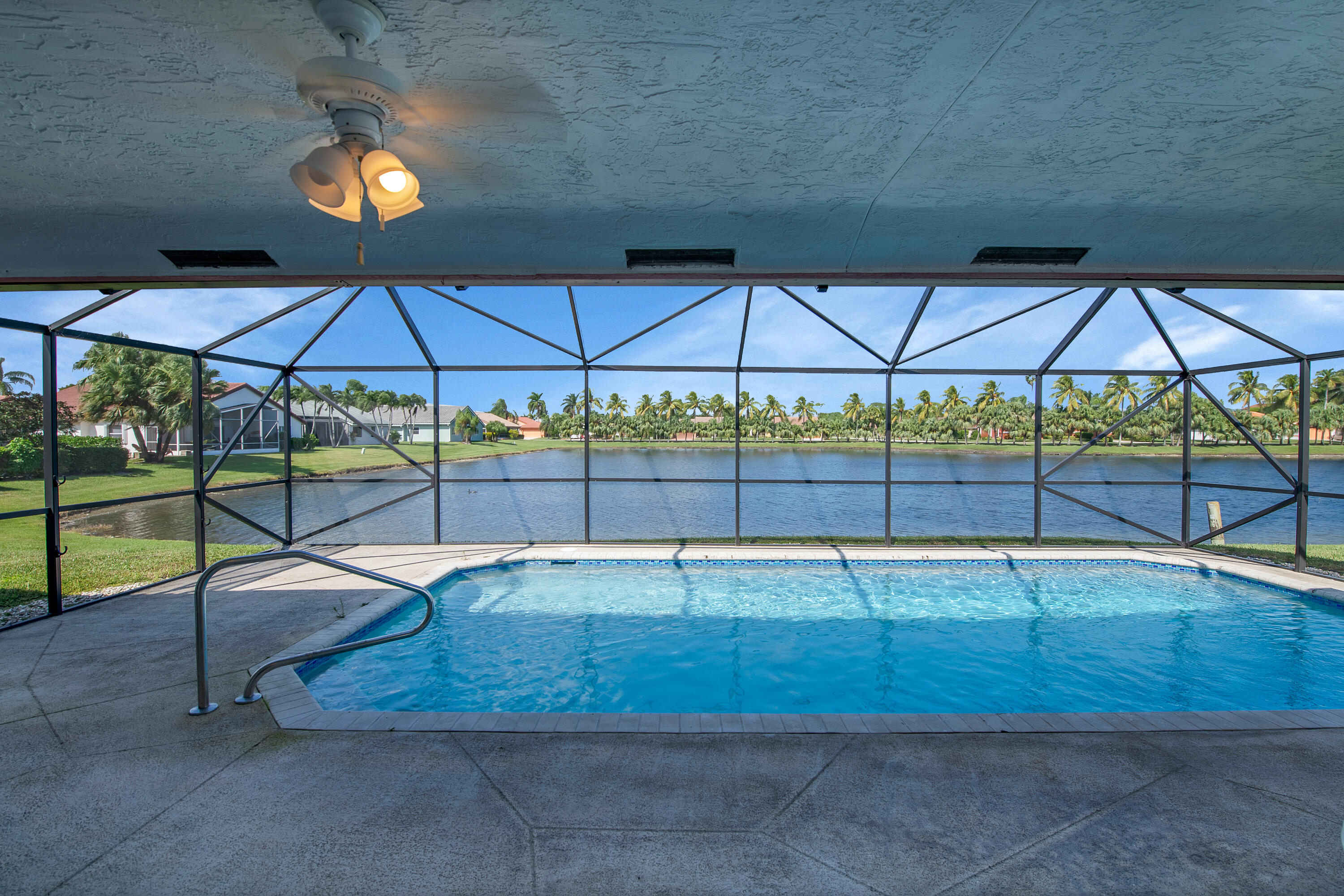 5625 Aspen Ridge Circle