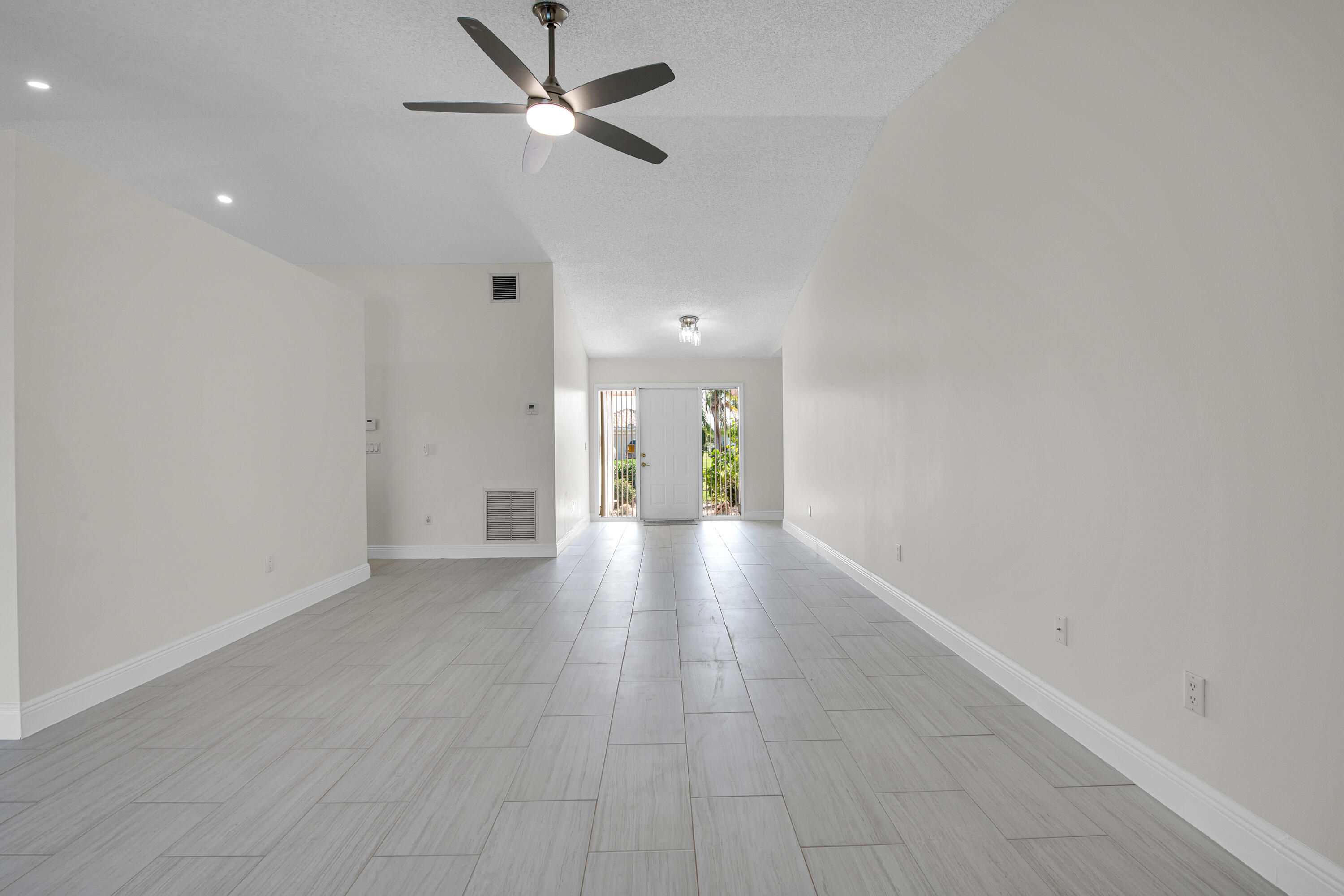 5625 Aspen Ridge Circle