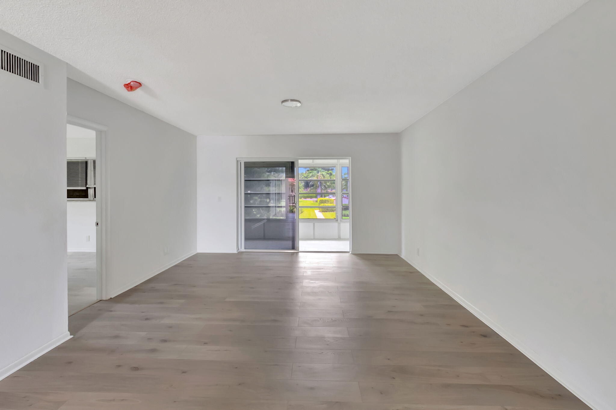 20 Abbey Lane 201