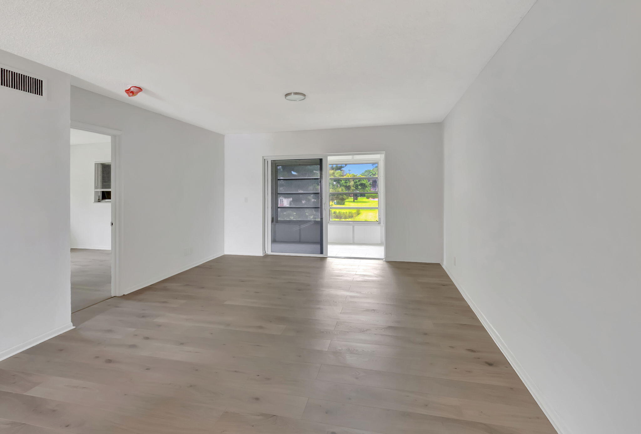 20 Abbey Lane 201