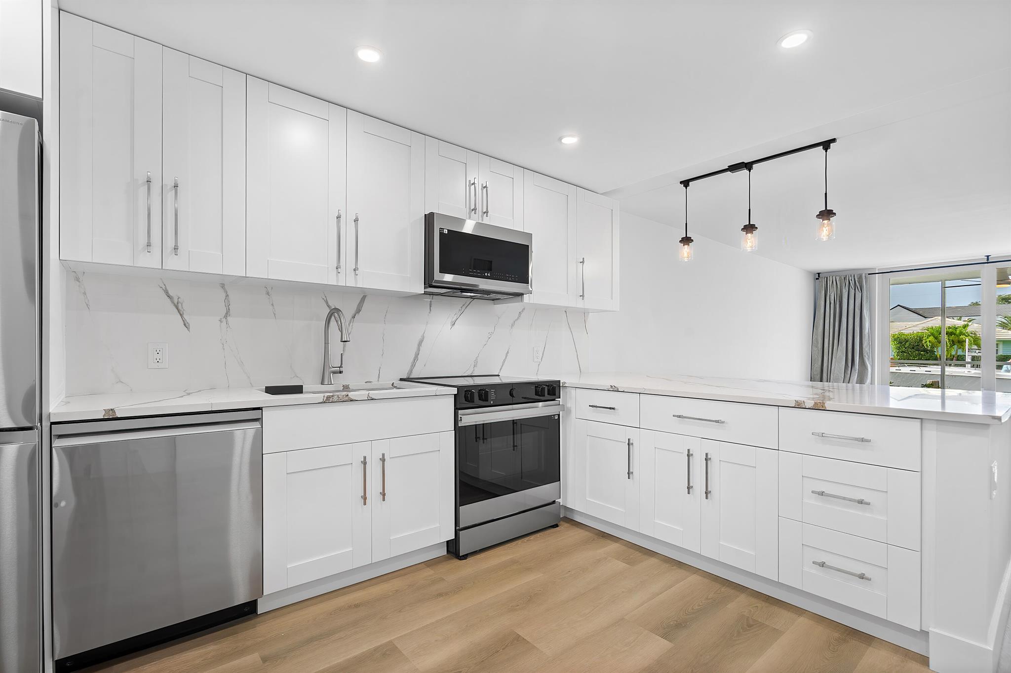 750 NE Spanish River Boulevard 1090