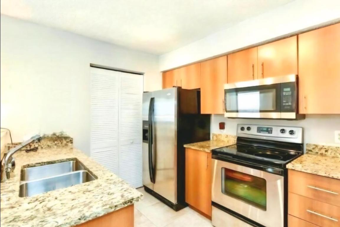 1020 Crystal C Way C, Delray Beach Unit: C