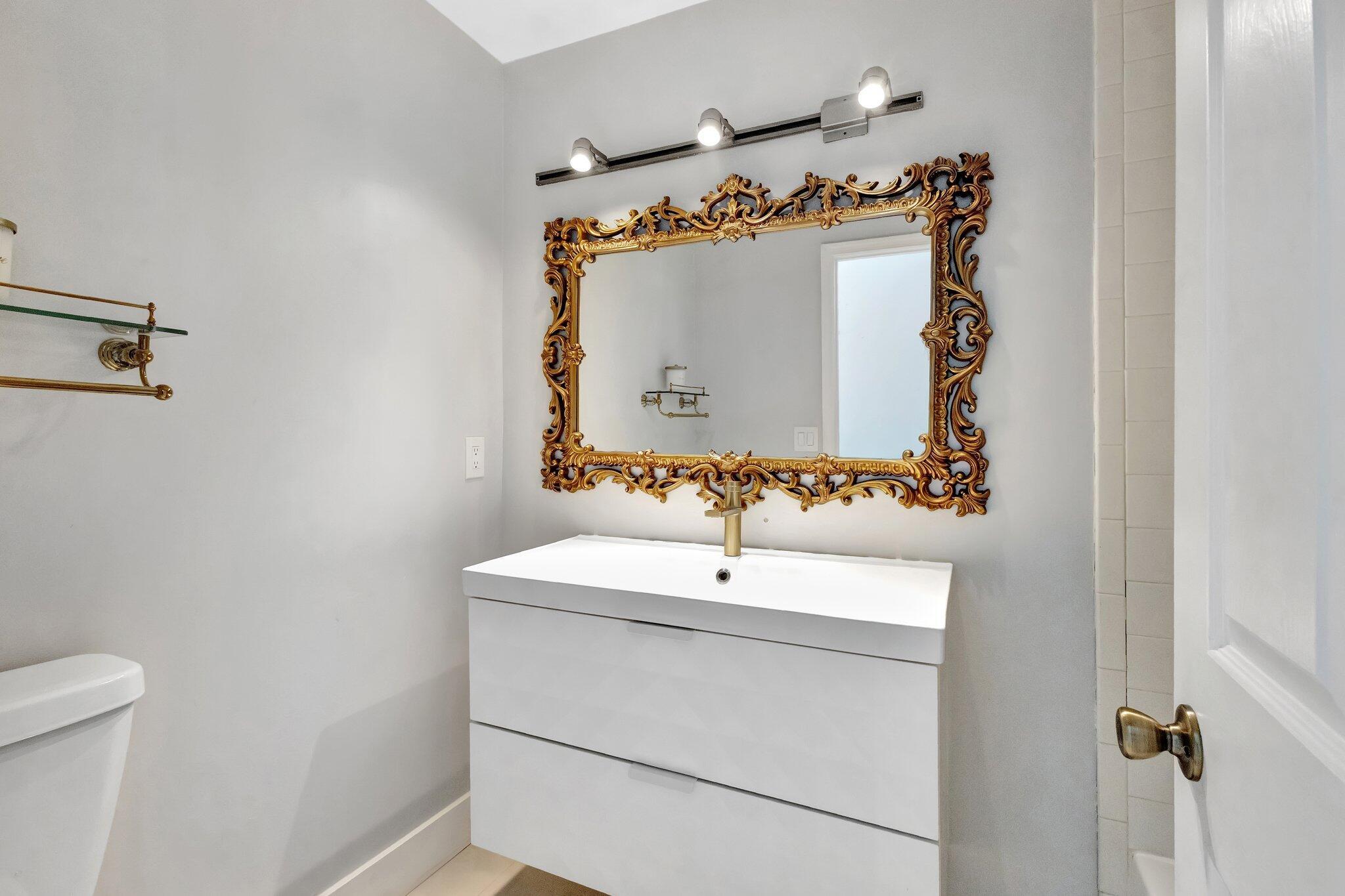 3807 Candlewood Court Court