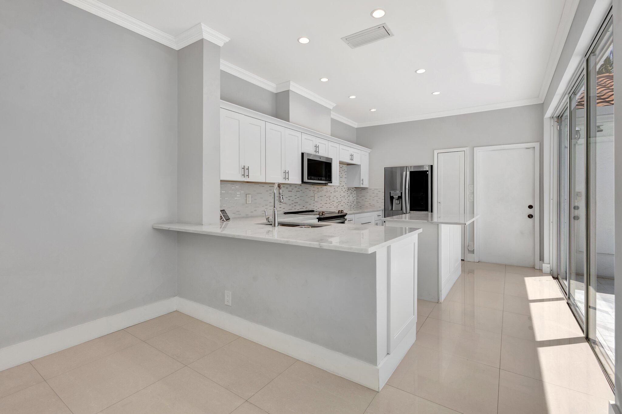 3807 Candlewood Court Court