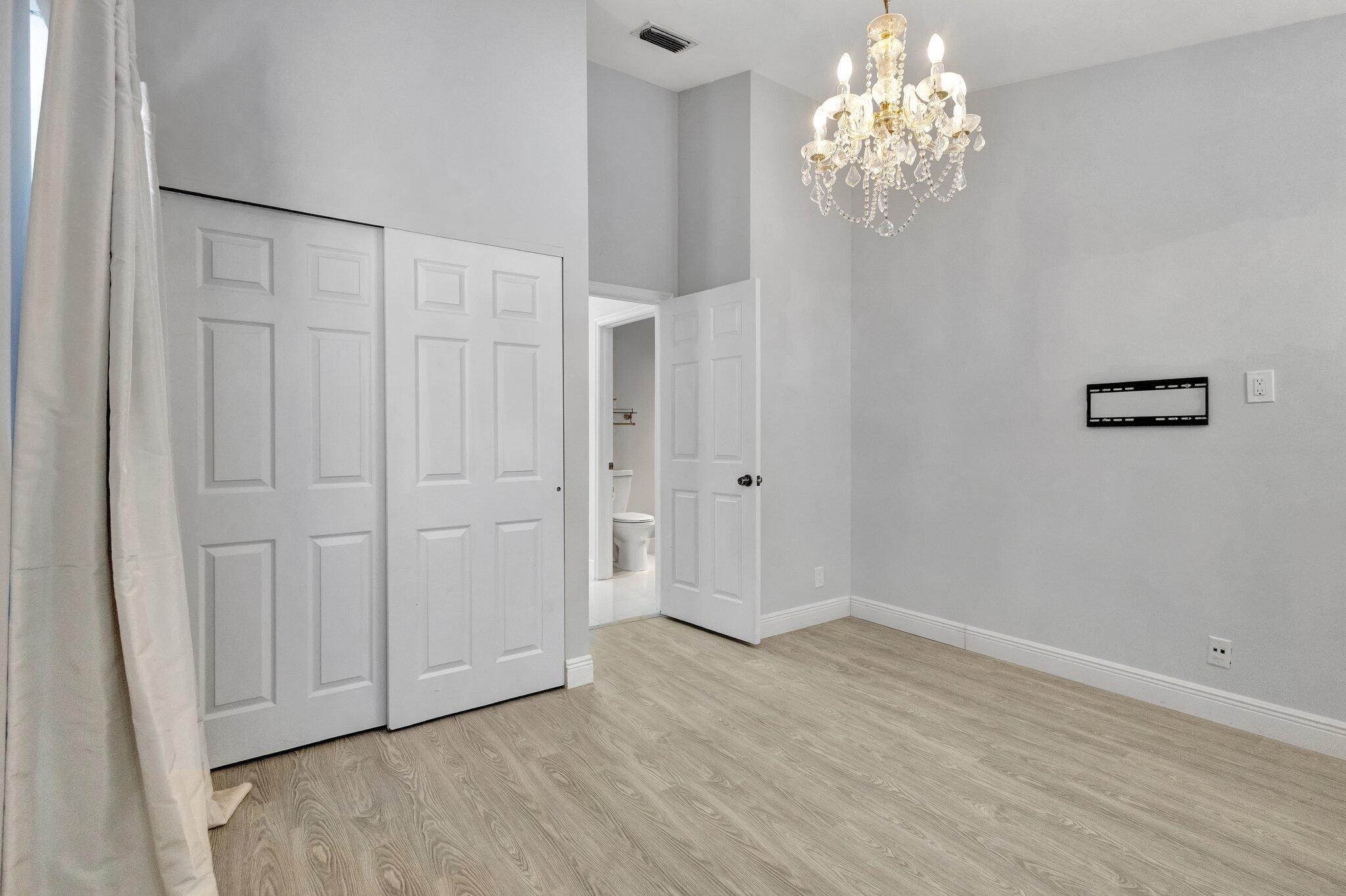 3807 Candlewood Court Court