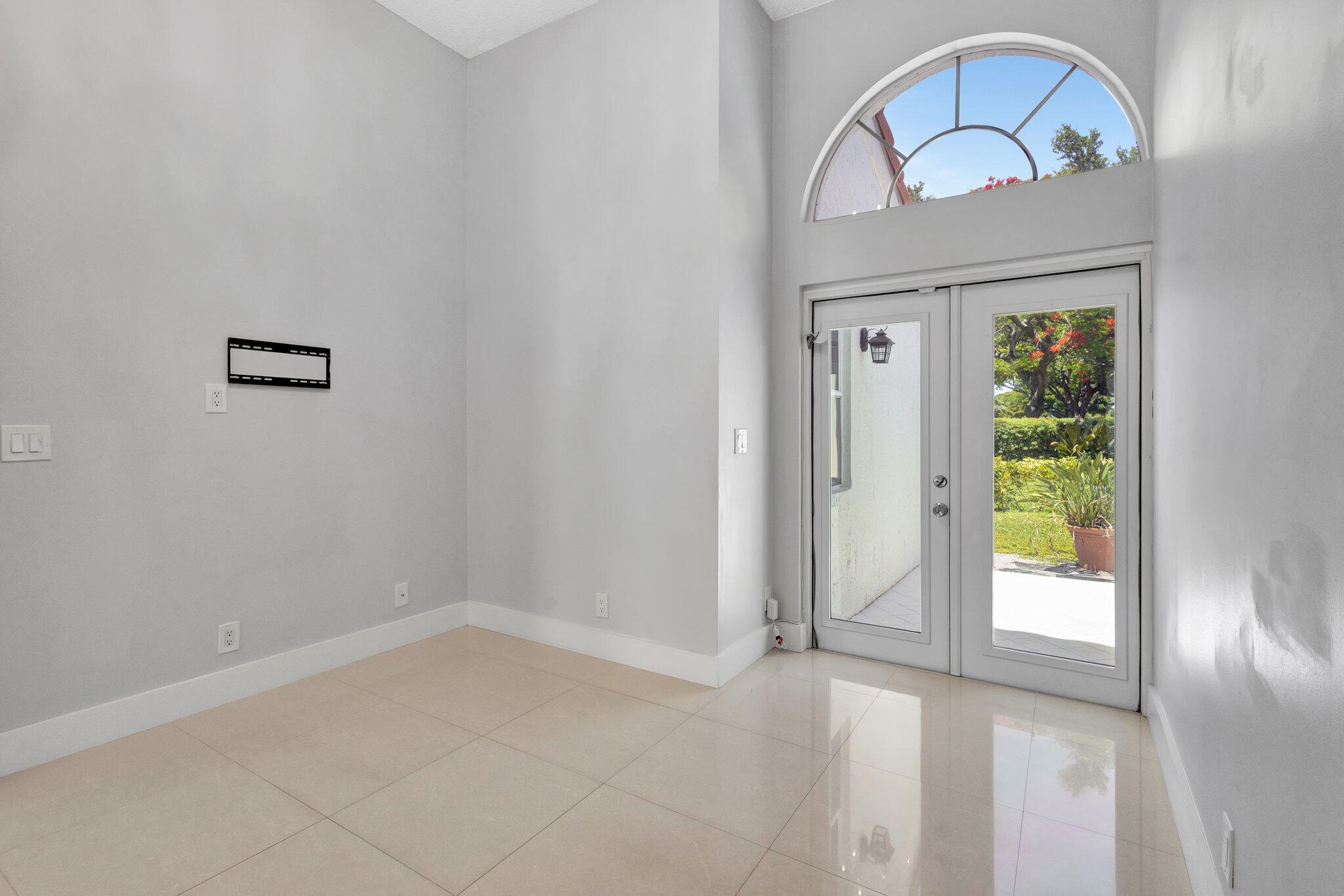 3807 Candlewood Court Court