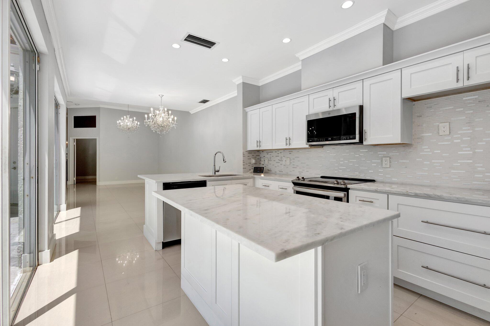 3807 Candlewood Court Court