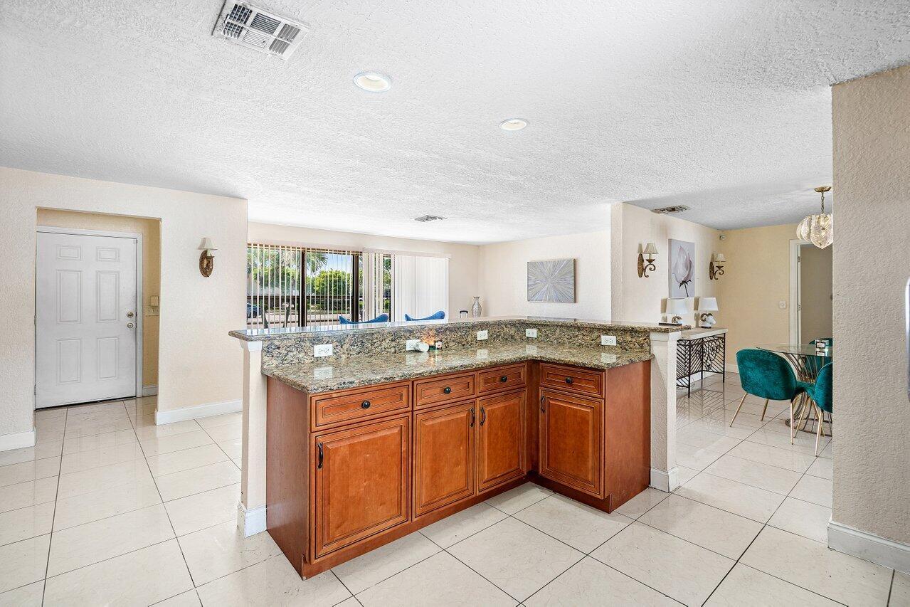 1209 N Australian Avenue