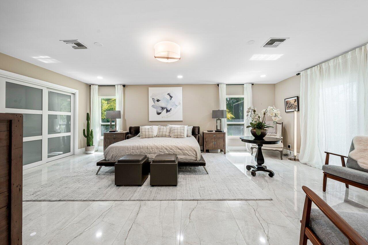 3127 Lakeview Drive