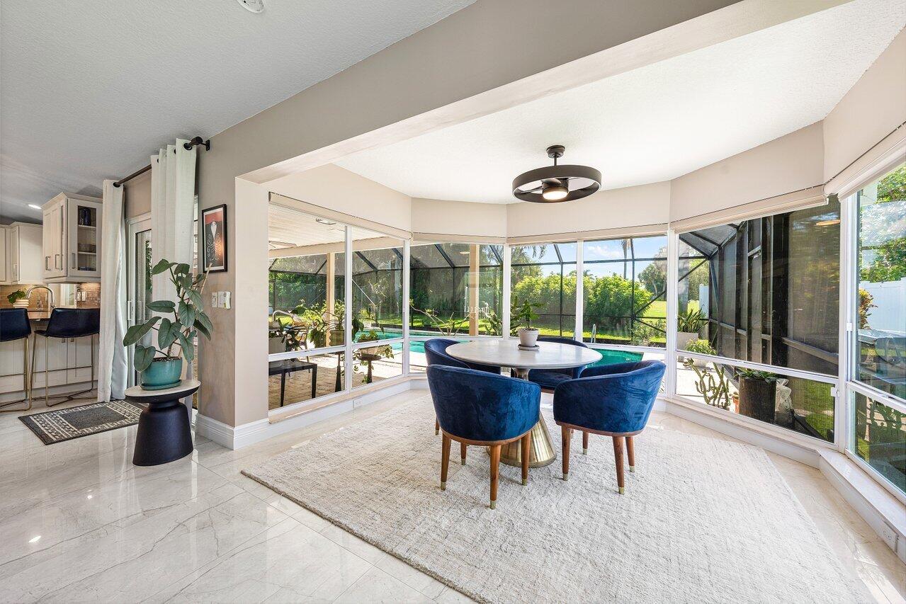 3127 Lakeview Drive