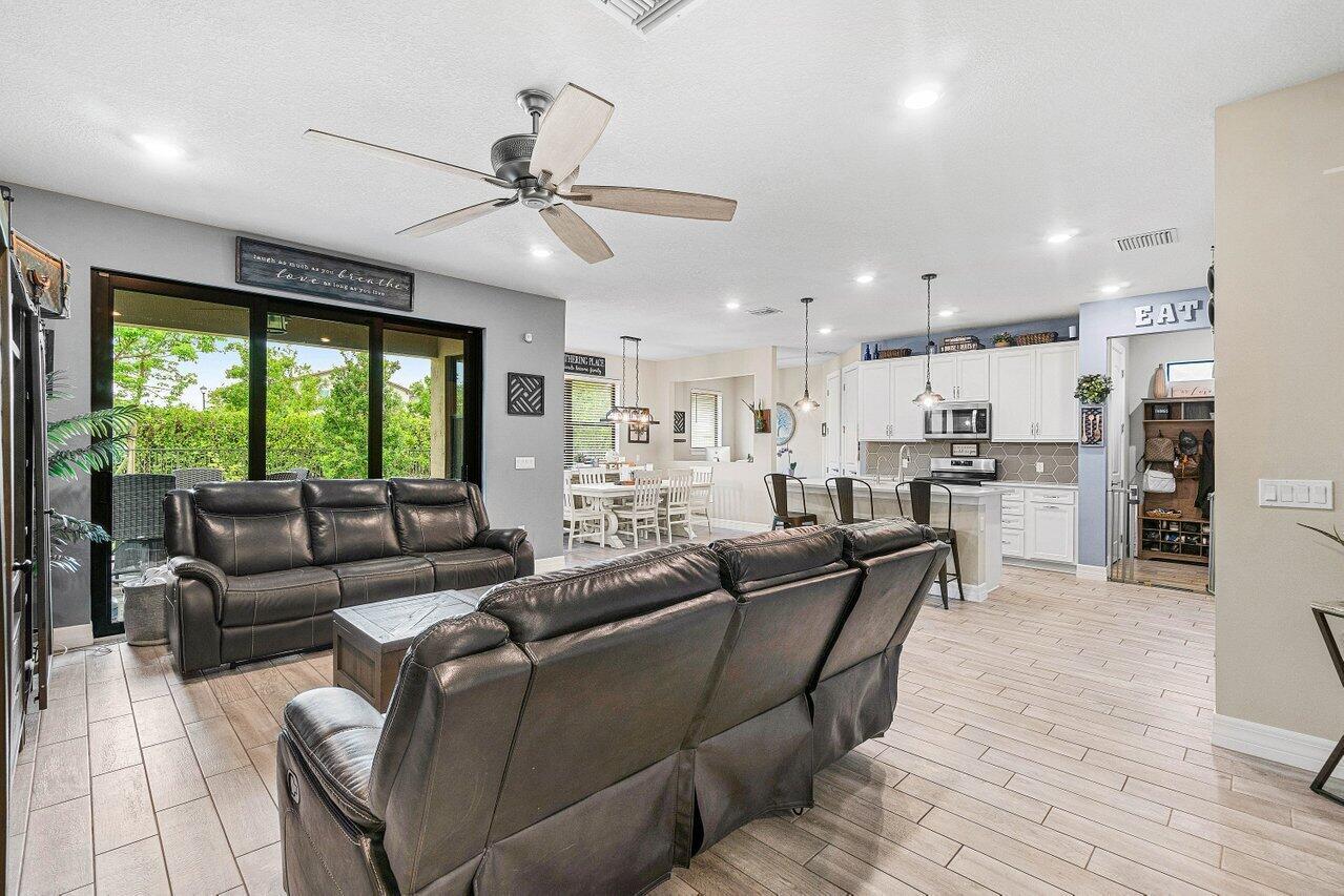 4819 Chantilly Road