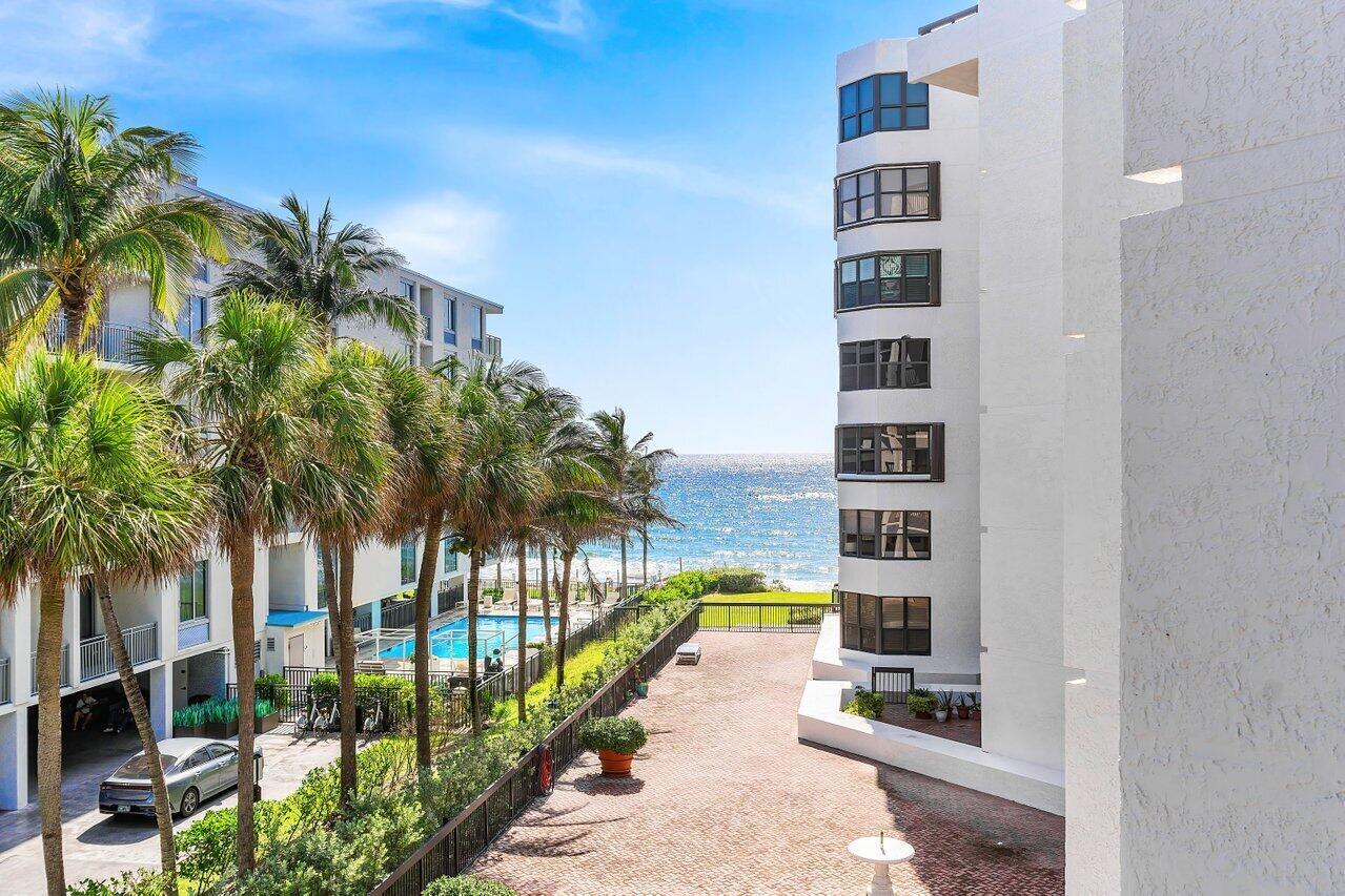 1155 Hillsboro Mile 303