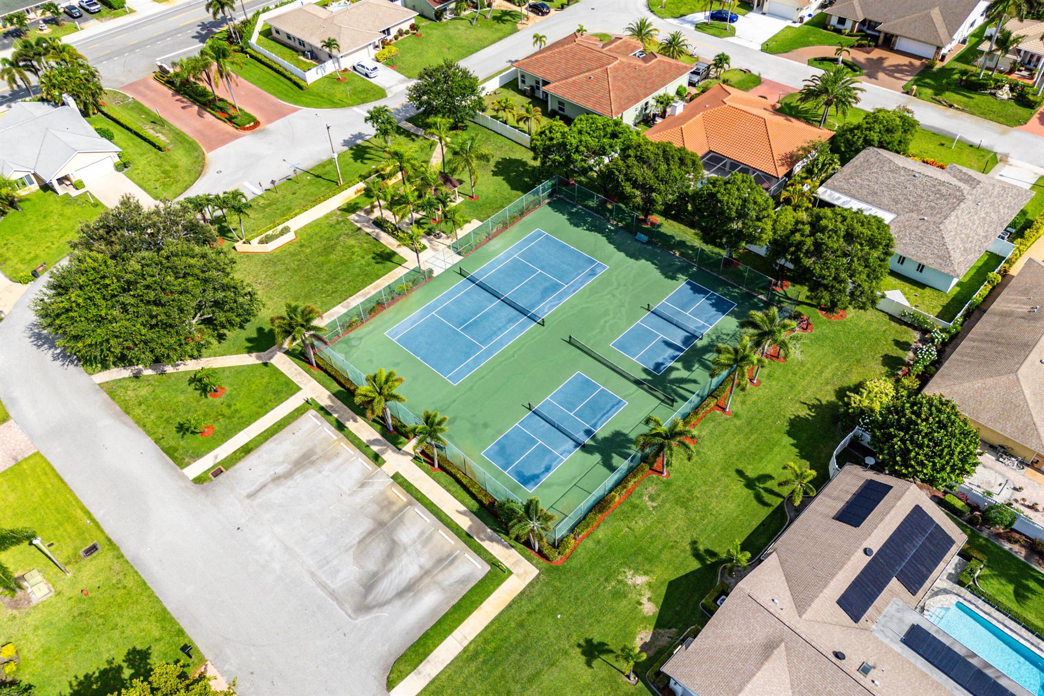 7652 Palm Road