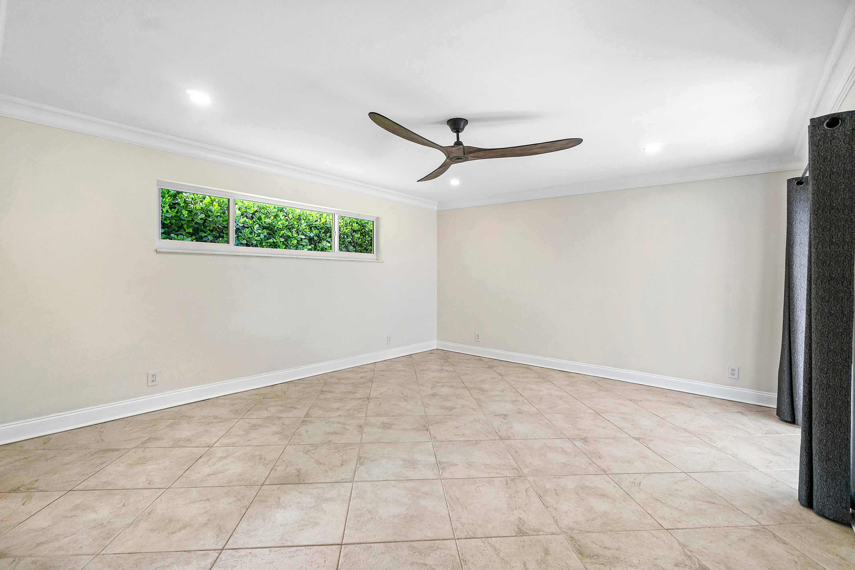 7652 Palm Road