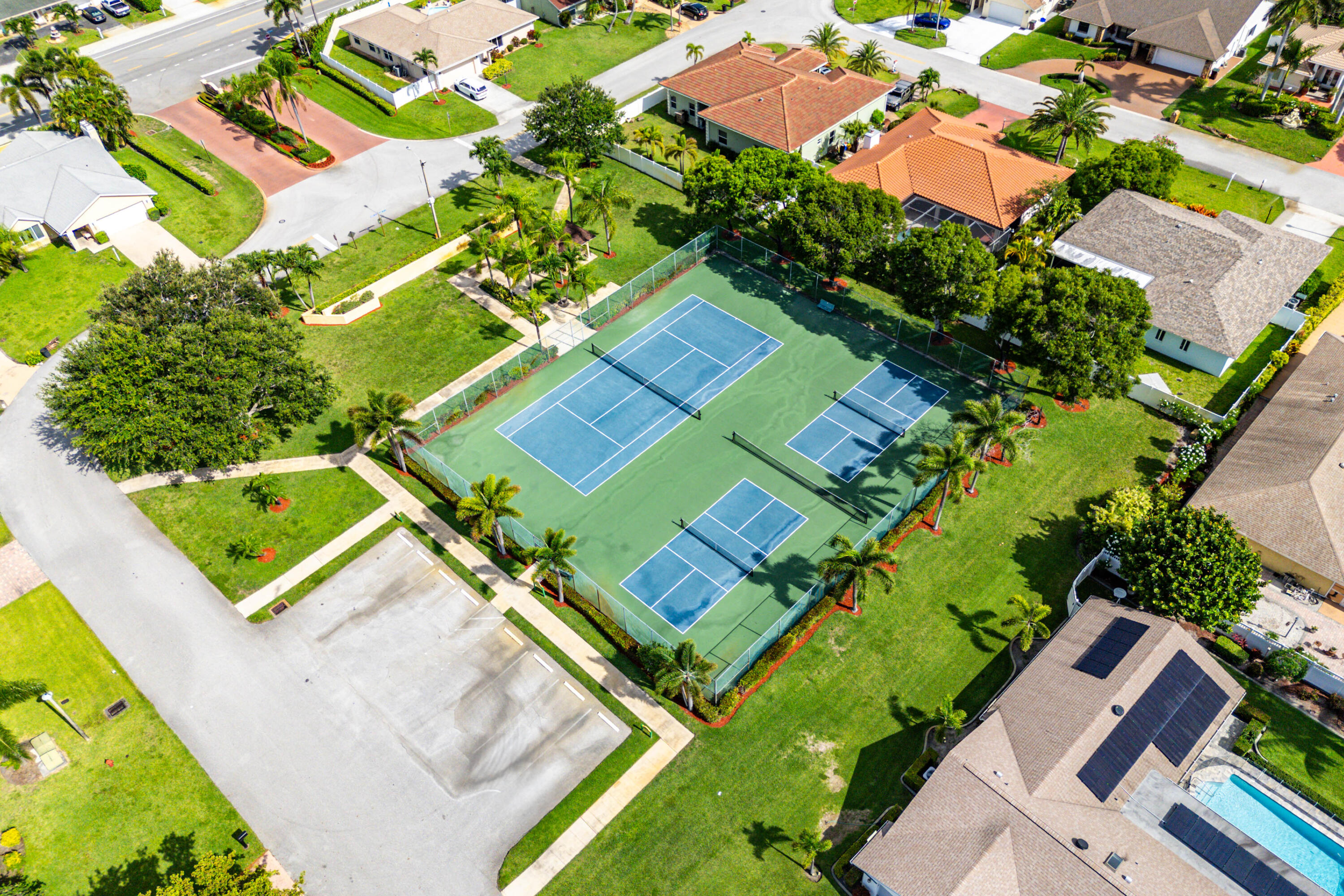 7652 Palm Road