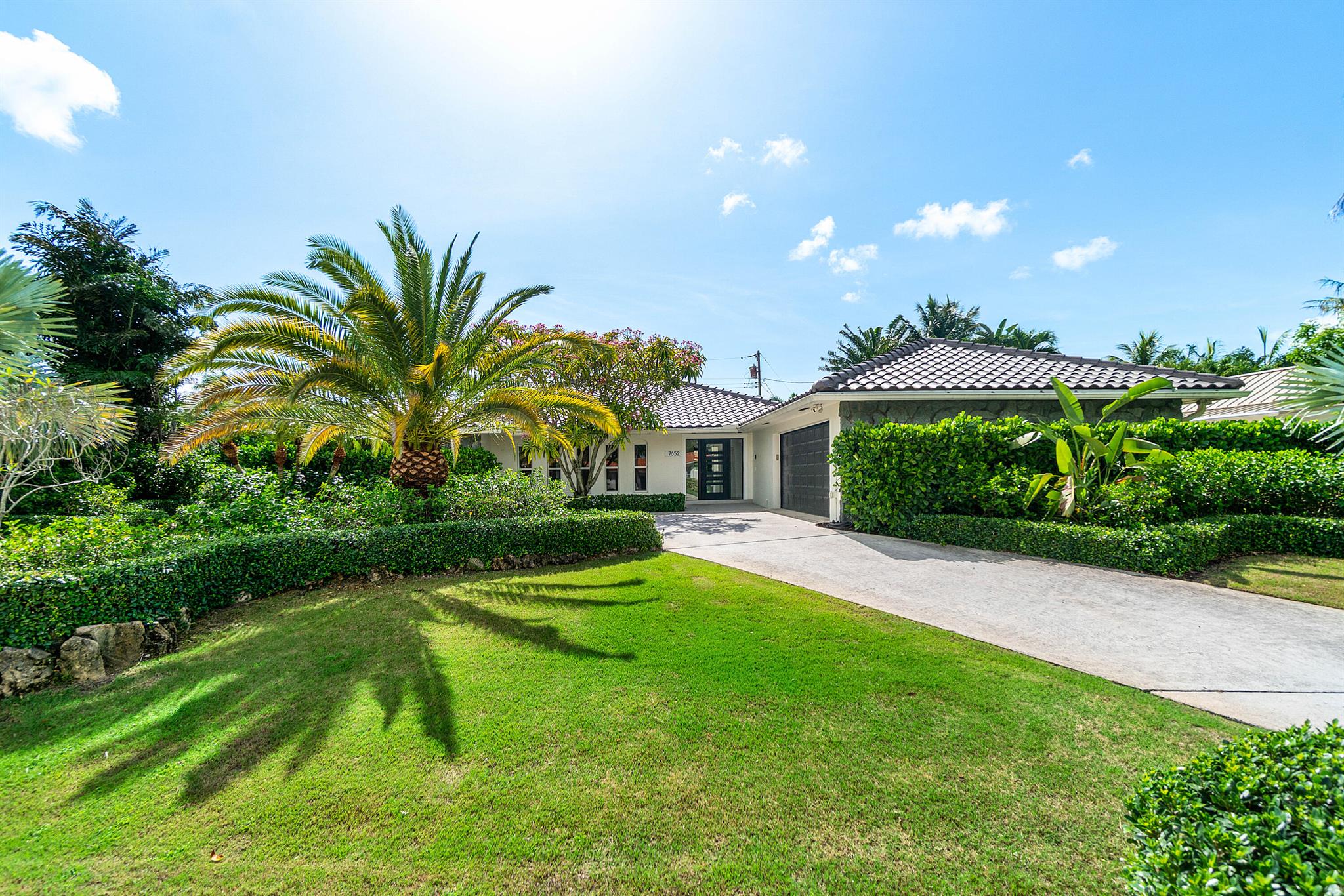 7652 Palm Road