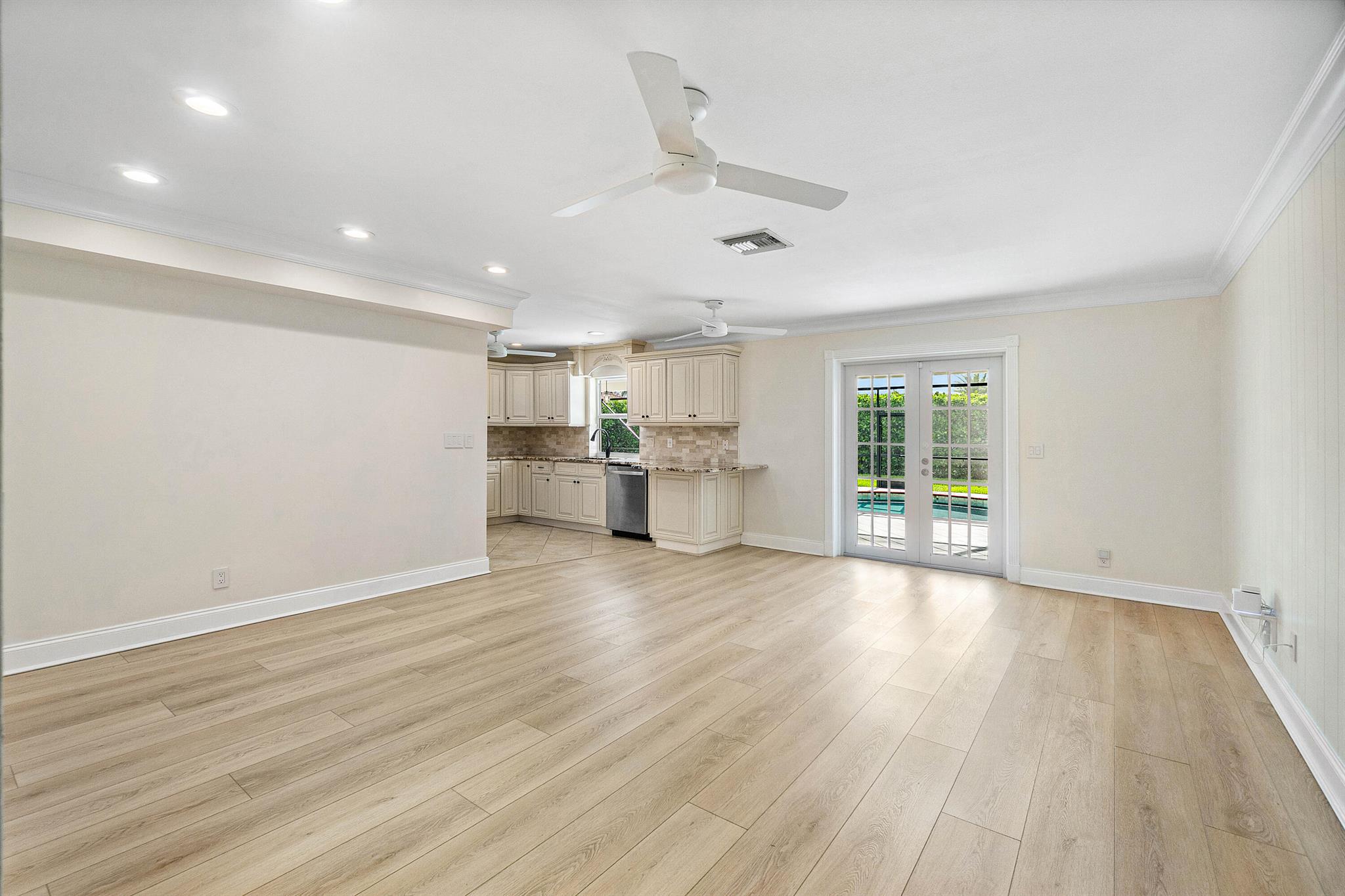 7652 Palm Road
