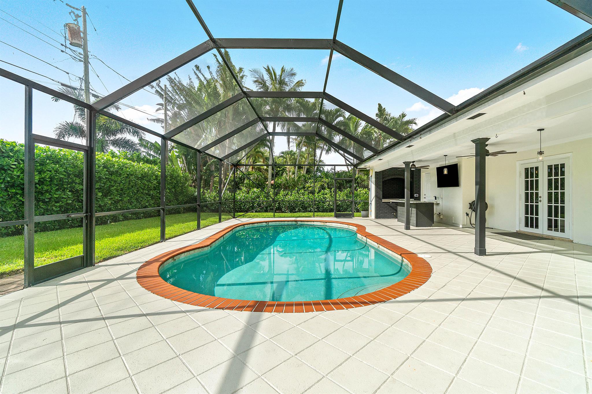 7652 Palm Road
