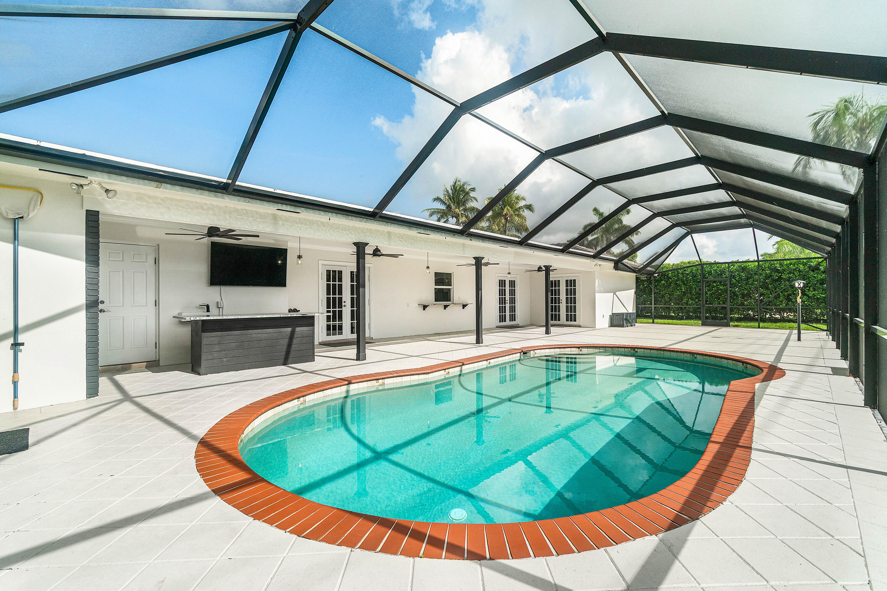 7652 Palm Road