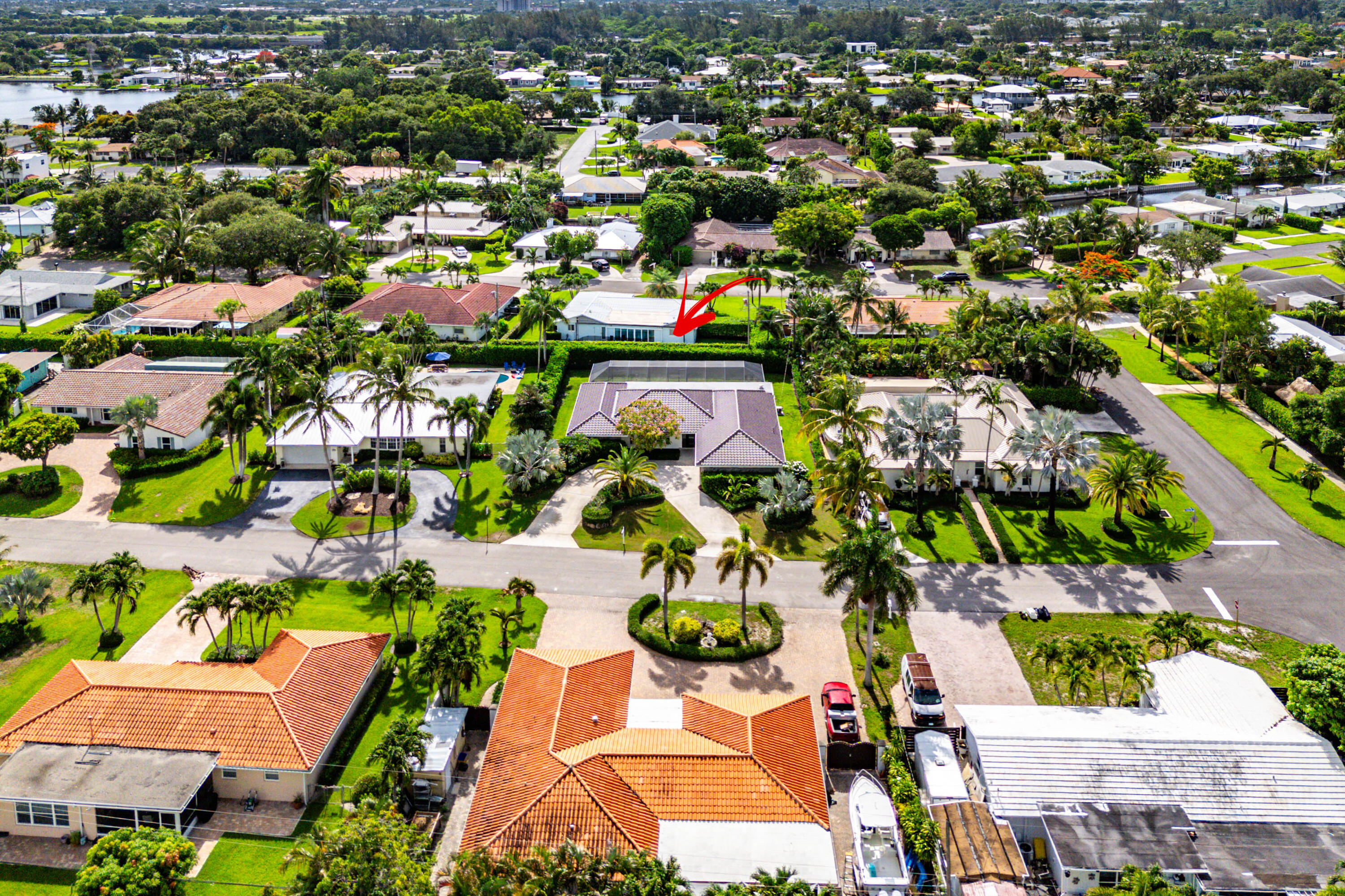 7652 Palm Road
