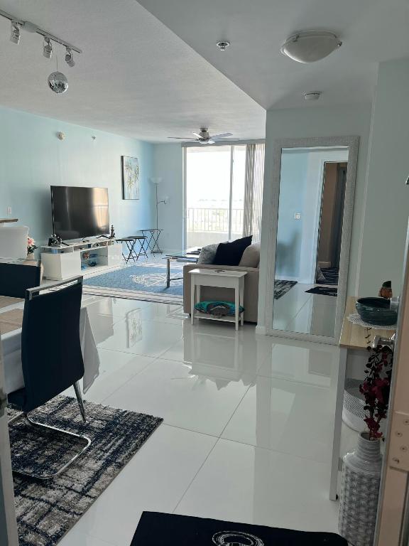 625 Casa Loma Boulevard #1209, Boynton Beach Unit: #1209