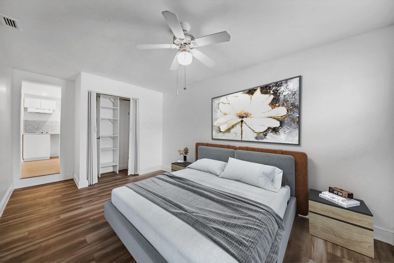 526 W Perry Street B