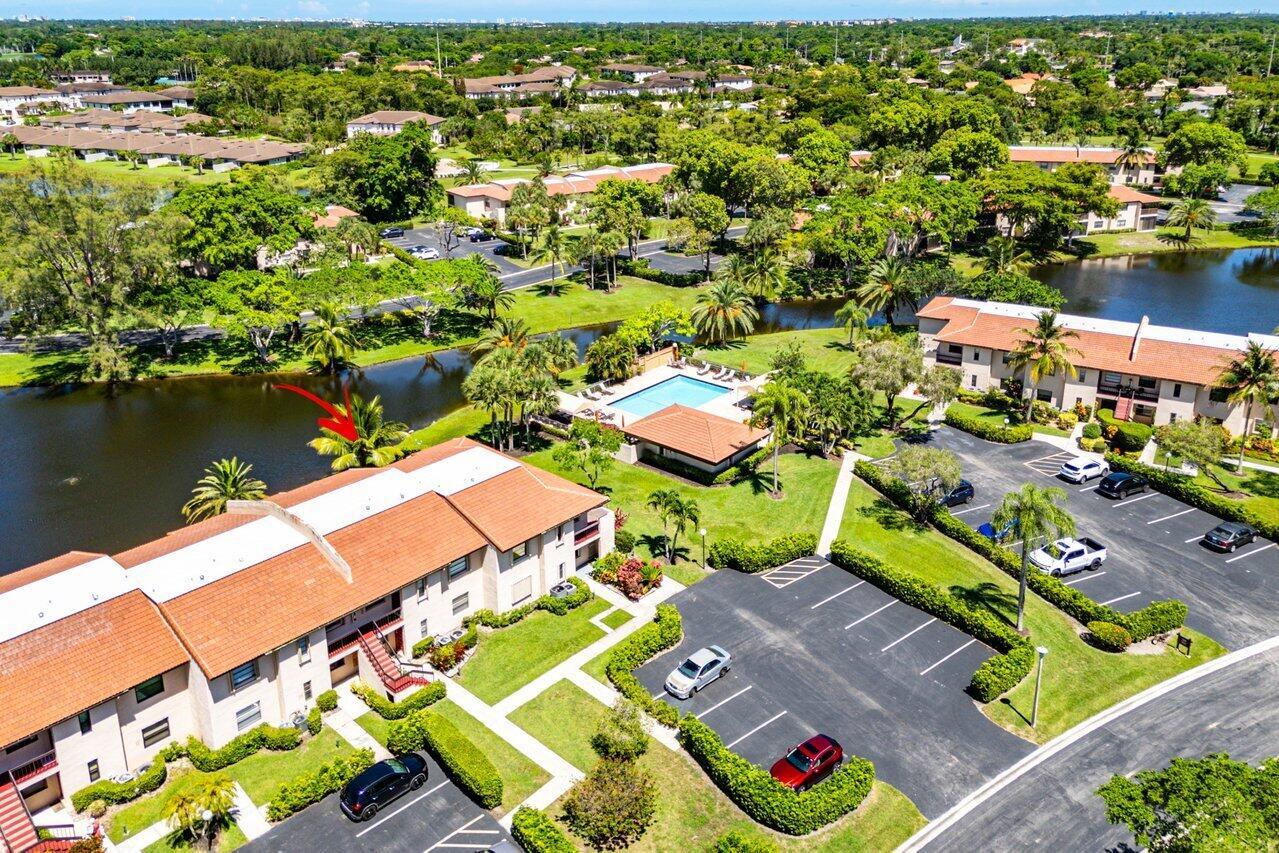 9283 Vista Del Lago L