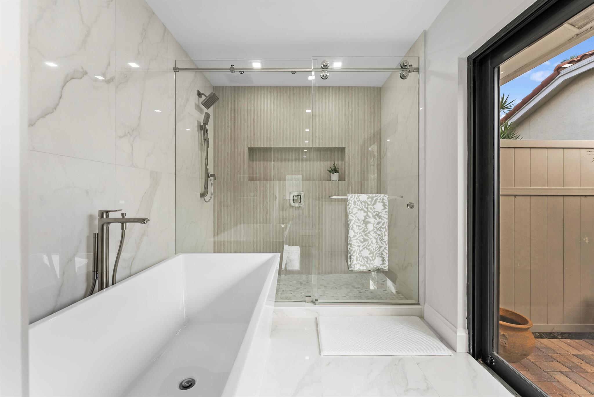 11740 Island Lakes Lane