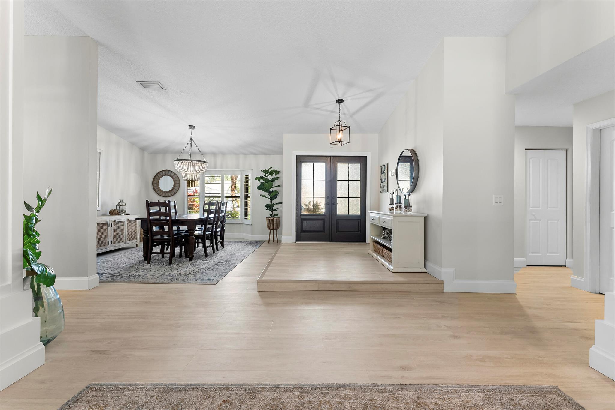 11740 Island Lakes Lane