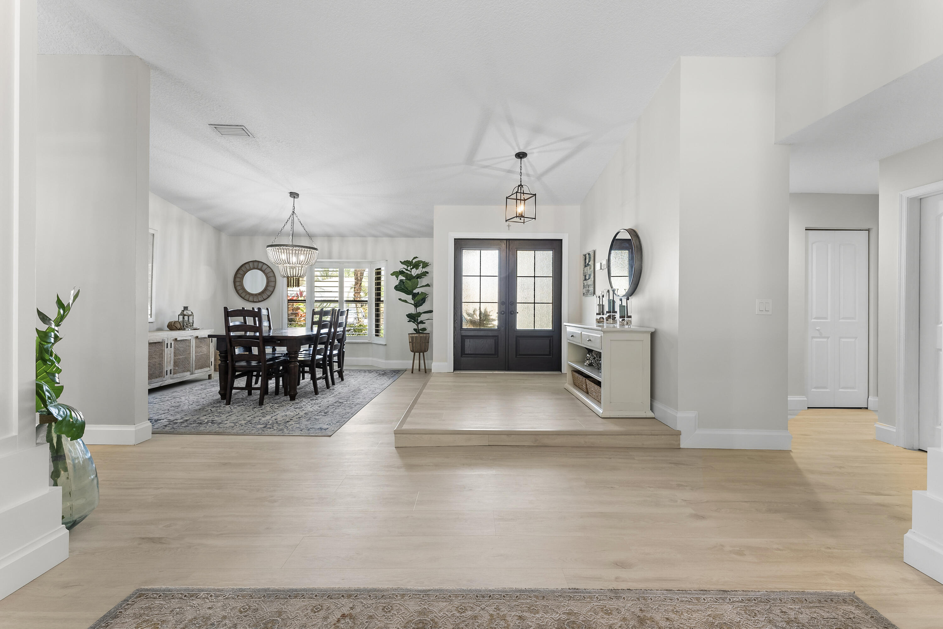 11740 Island Lakes Lane