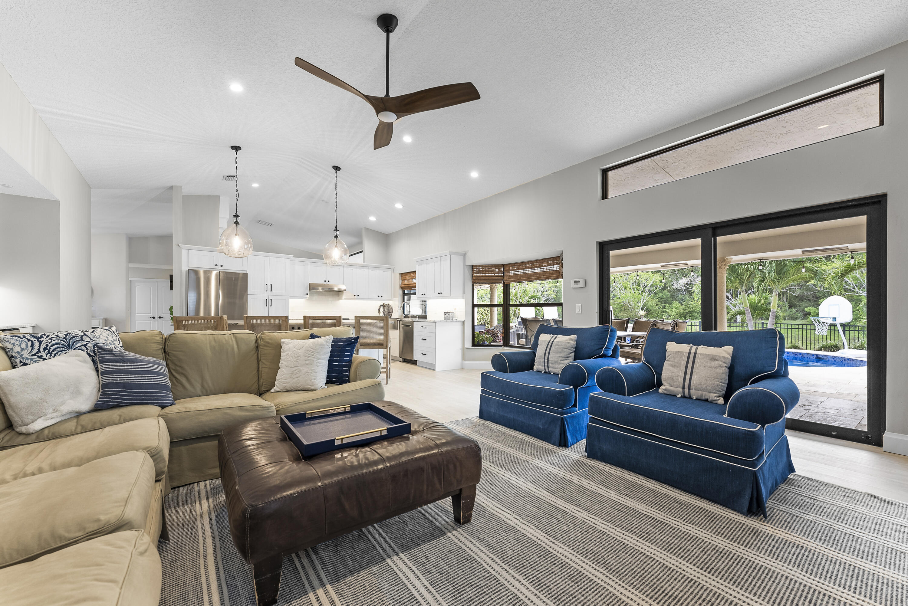 11740 Island Lakes Lane