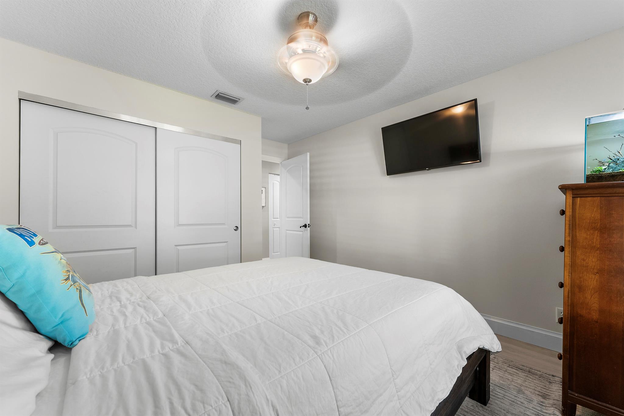 11740 Island Lakes Lane