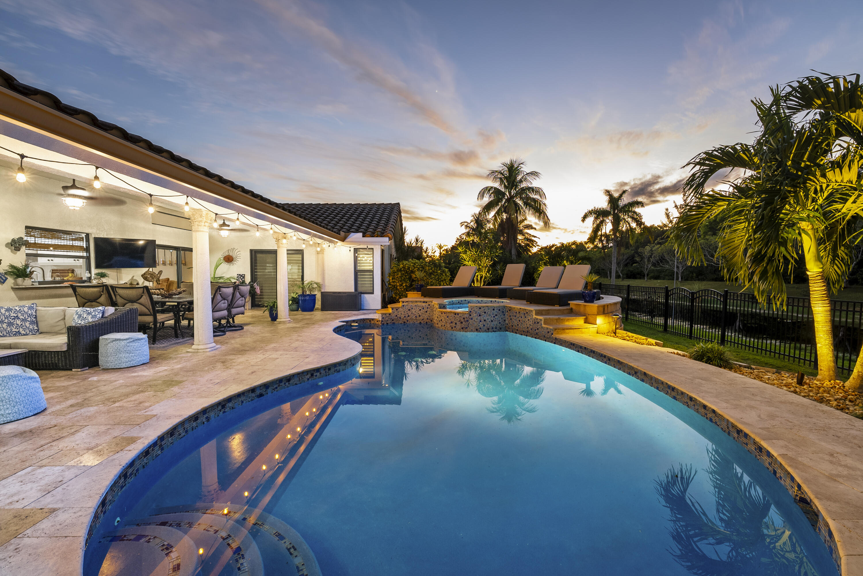 11740 Island Lakes Lane