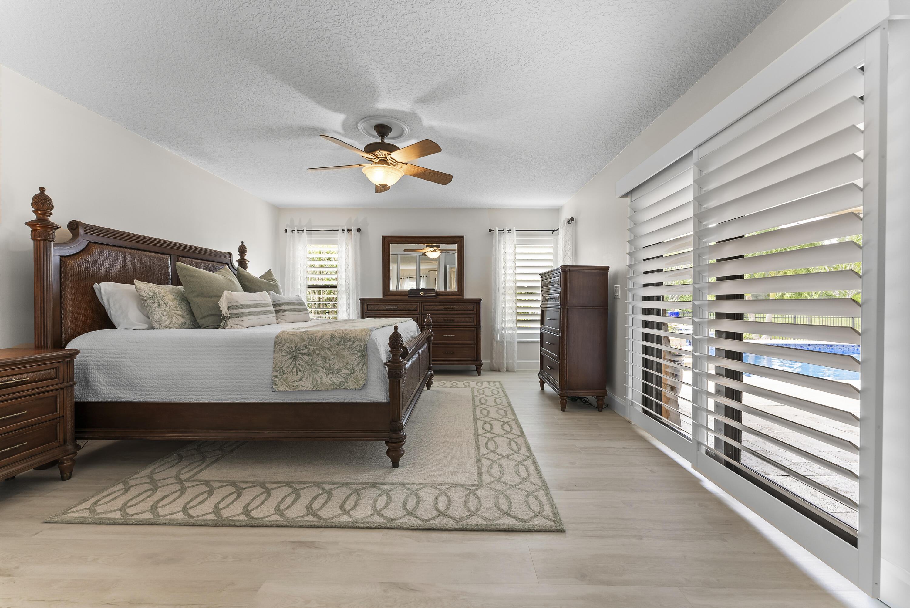 11740 Island Lakes Lane