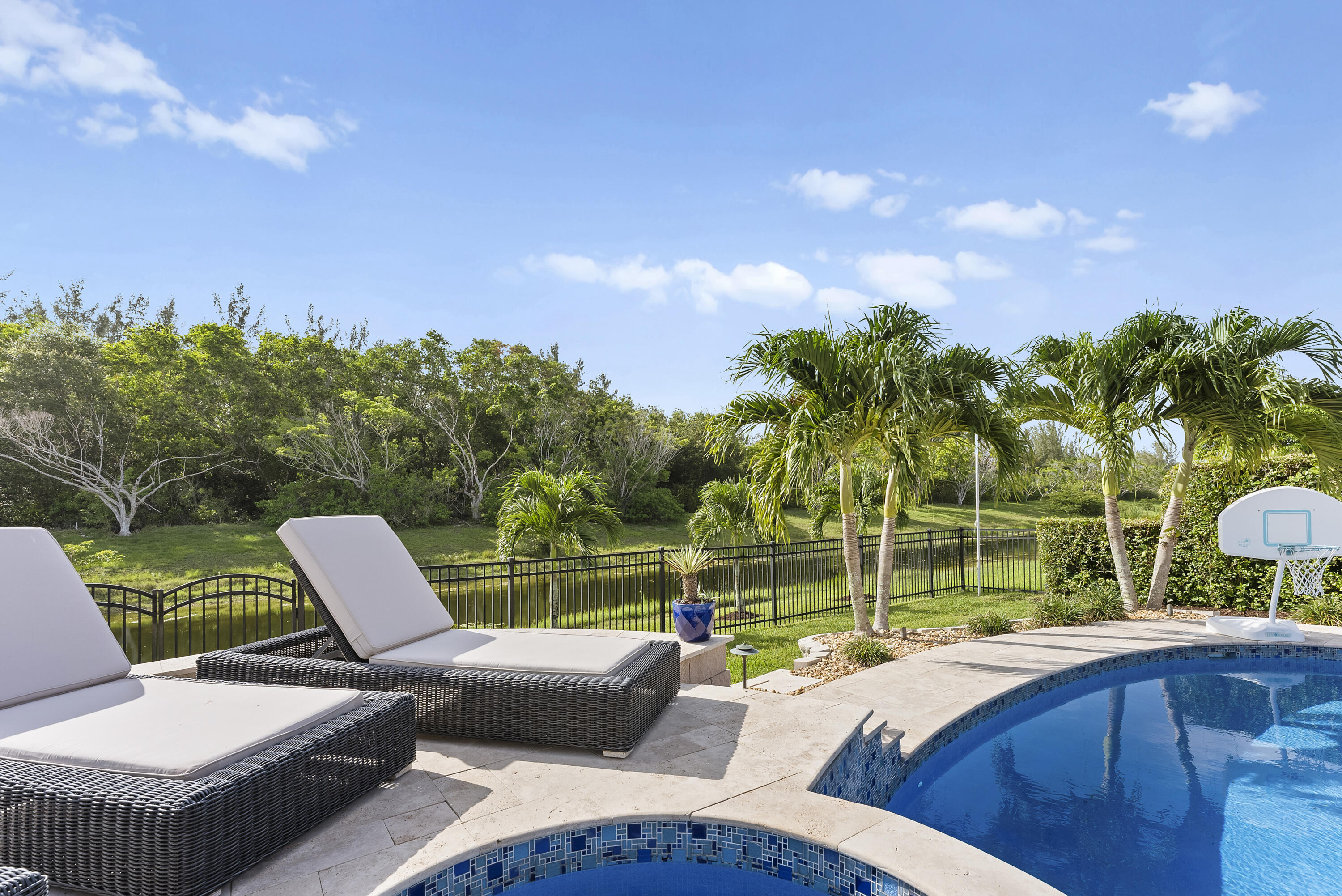 11740 Island Lakes Lane