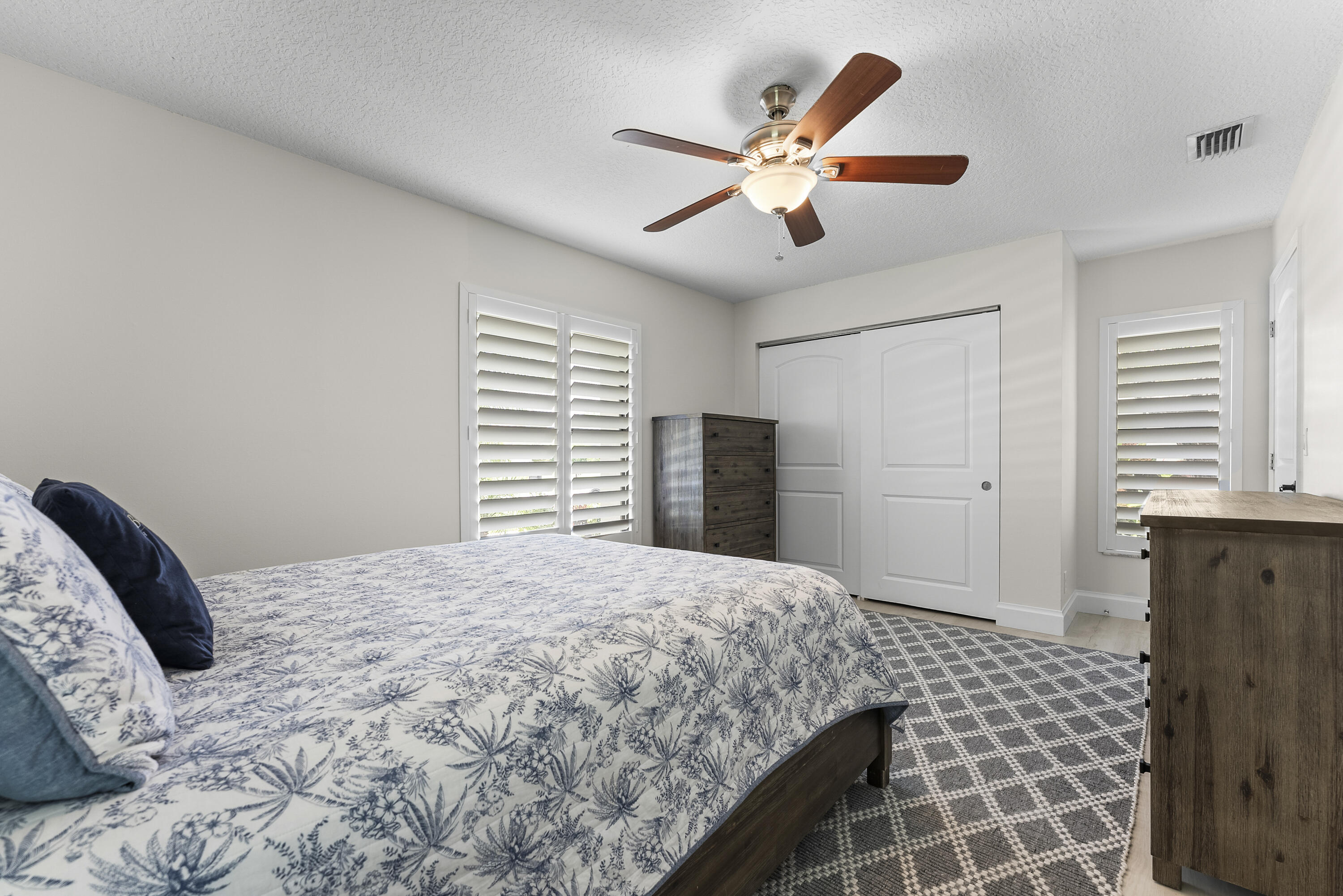 11740 Island Lakes Lane